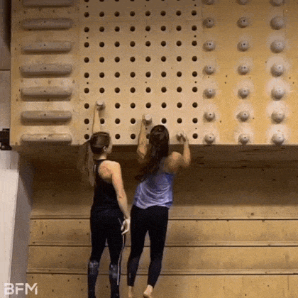 Гифки с девушками