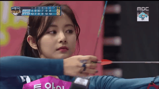 Гифки с девушками