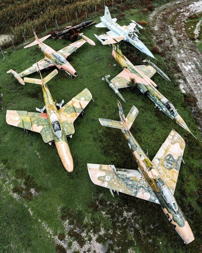 Самолеты, которые так и не дождались демонтажа: