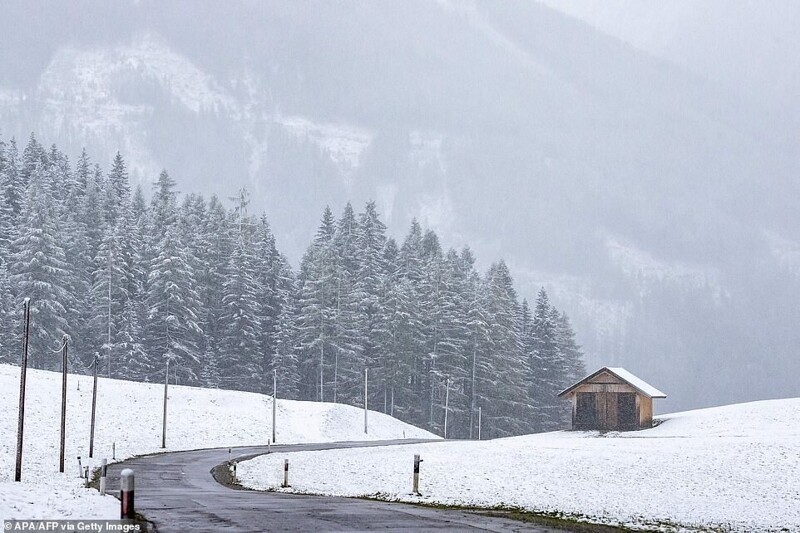 Зима в Альпы пришла на месяц раньше обычного