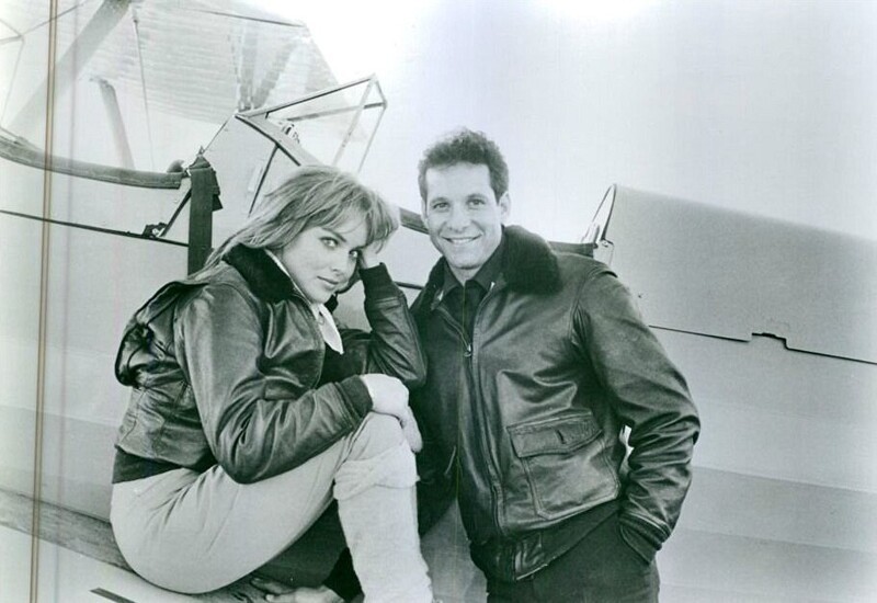 Шэрон Стоун и Стив Гуттенберг на съемках "Полицейской академии 4", 1987, США