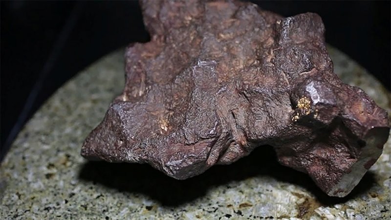 Метеорит Эдмор стоимостью 100 тысяч долларов (≈7,7 млн рублей)