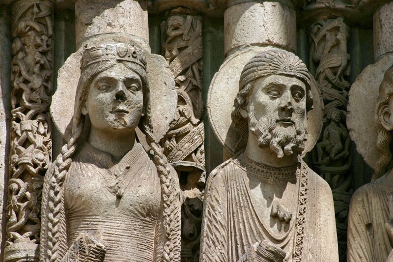 Скульптуры Алиеноры и Людовика VII