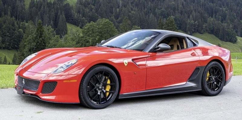 5. Ferrari 599 GTO 2011 года продана за $530,376 (44 500 000 руб.).
