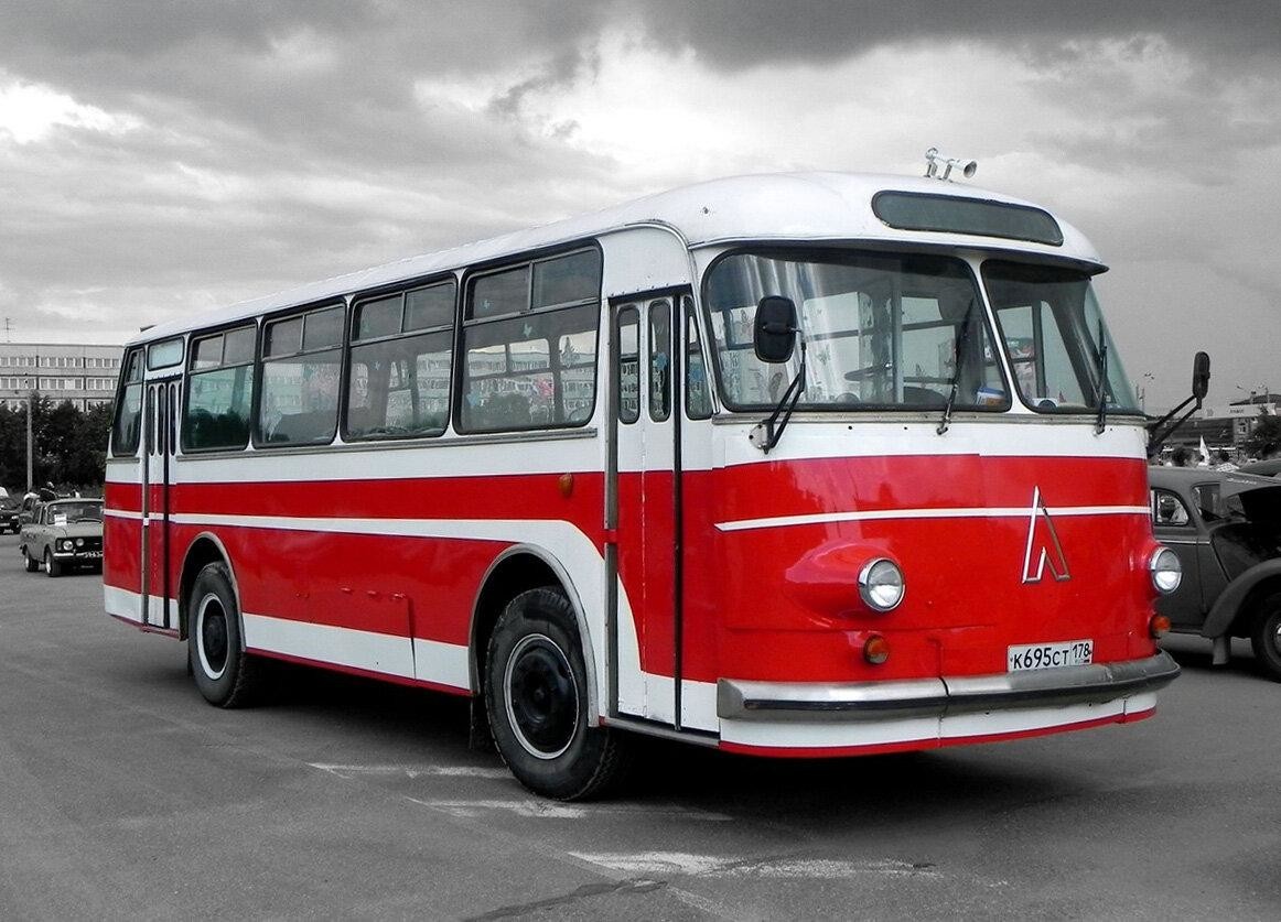 Советские автобусы крыма. ЛАЗ-695м. ЛАЗ-695 автобус. ЛАЗ 695 СССР. ЛАЗ 695 горбатый.
