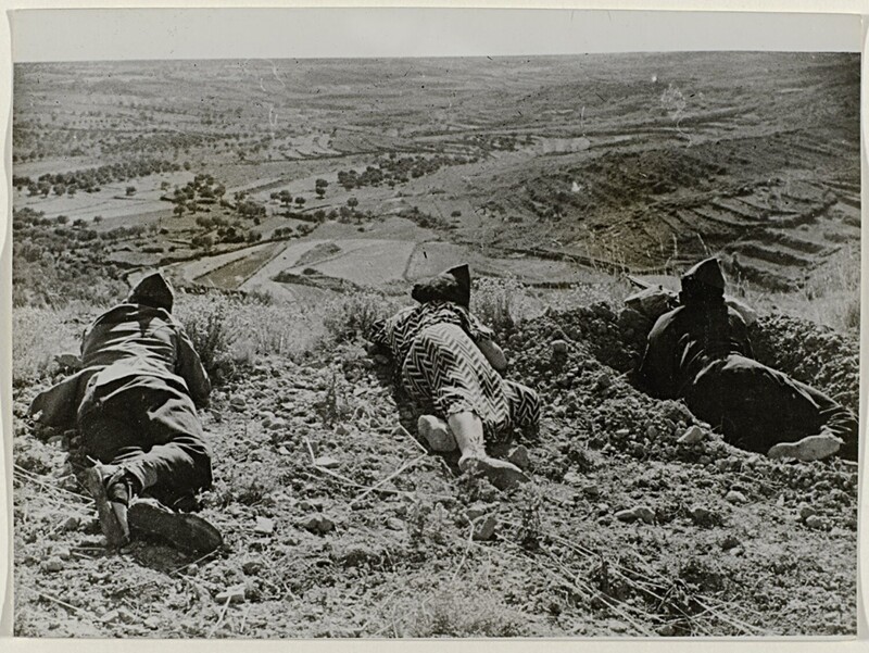 Снайперши республиканской армии на Арагонском фронте во время гражданской войны в Испании, 11 сентября 1936 года