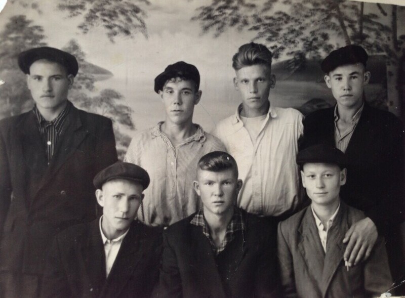 От стиляг до работяг. Фотографии советской молодежи 60-х годов