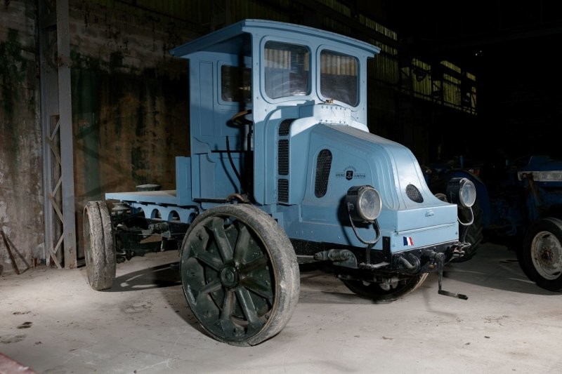 9. Latil Type TAR Série P 1915 года продан за €62,000 (6 800 000 руб.).