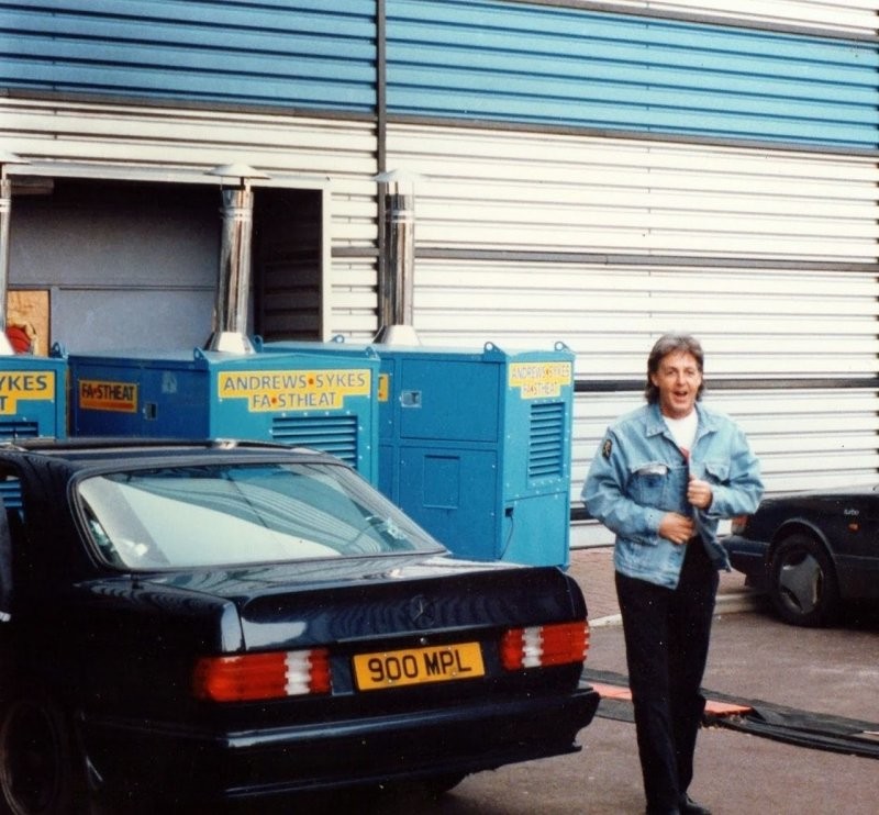 Mercedes-Benz 500 SEL Lorinser 1985 года Пола Маккартни продан на аукционе