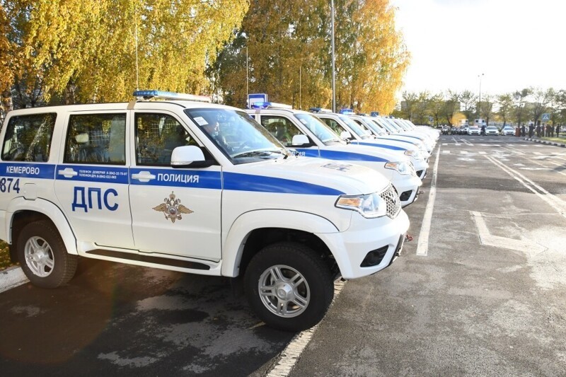 В Кузбассе сотрудники Госавтоинспекции получили очередную партию из 83 автомобилей