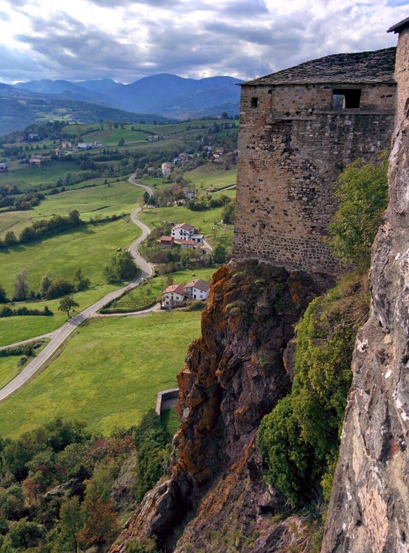 Крепость Барди (Castello di Bardi)