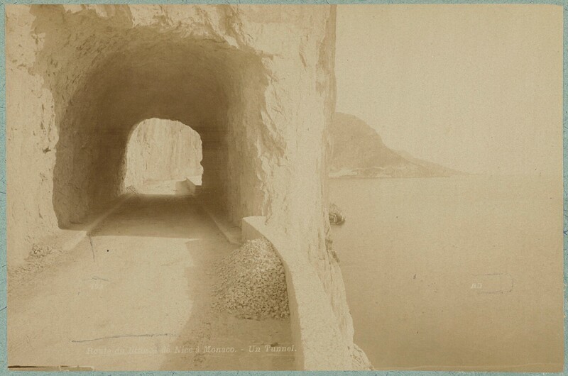 Туннель на пути из Ниццы в Монако