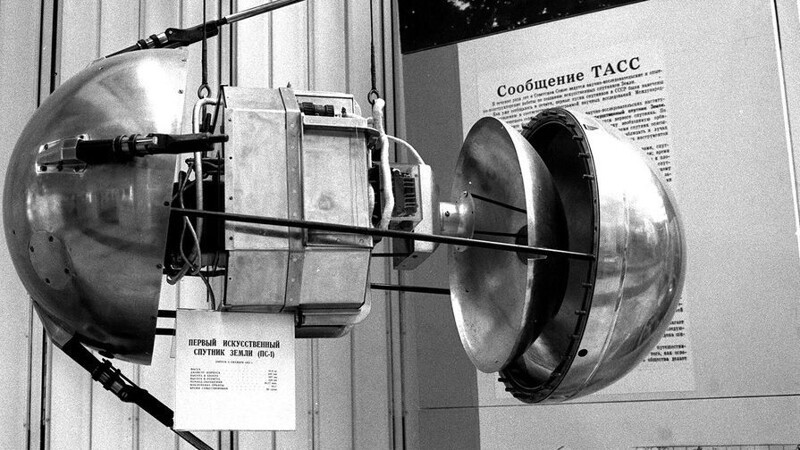 4 октября 1957 г., 63 года назад, на околоземную орбиту выведен первый в мире искусственный спутник