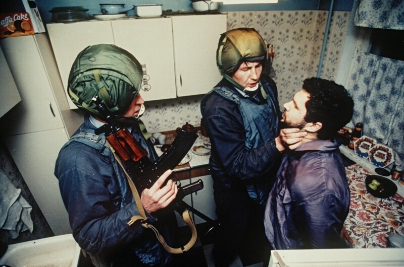 Член казанской ОПГ задержан сотрудниками УГРО за ограбление проституток. Ленинград, сентябрь 1991 года