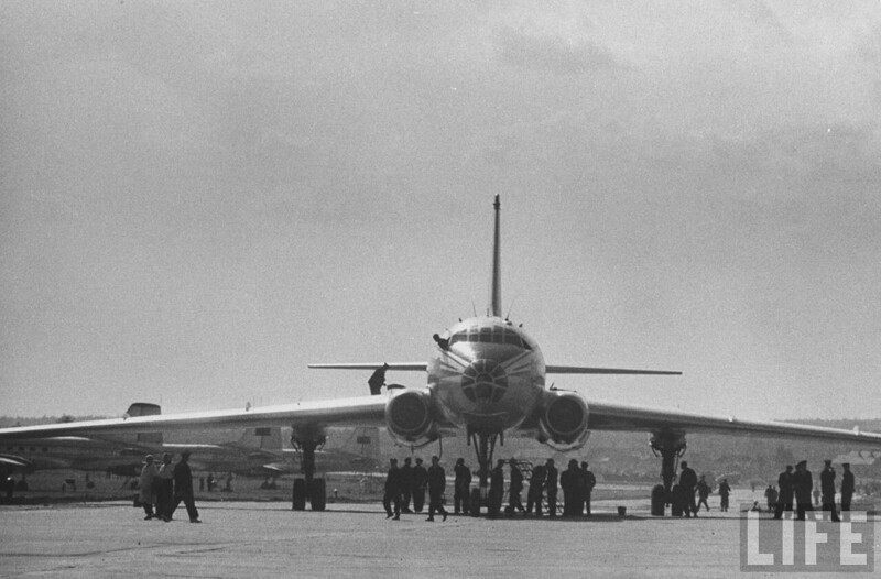 Путешествие Говарда Сочурека по Советскому Союзу. 1958. Первым делом самолеты