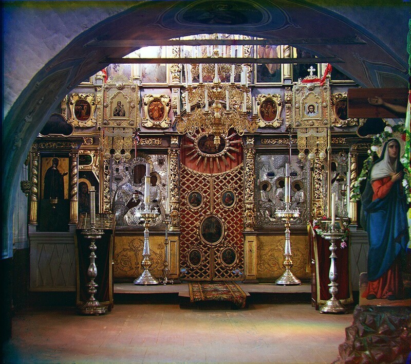 Иконостас в Бородинской церкви. Бородино, 1911