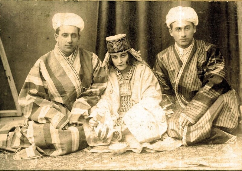 Семья бухарских евреев