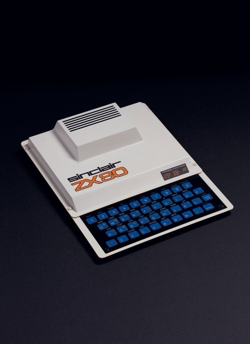 Синклер ZX80 (1980).