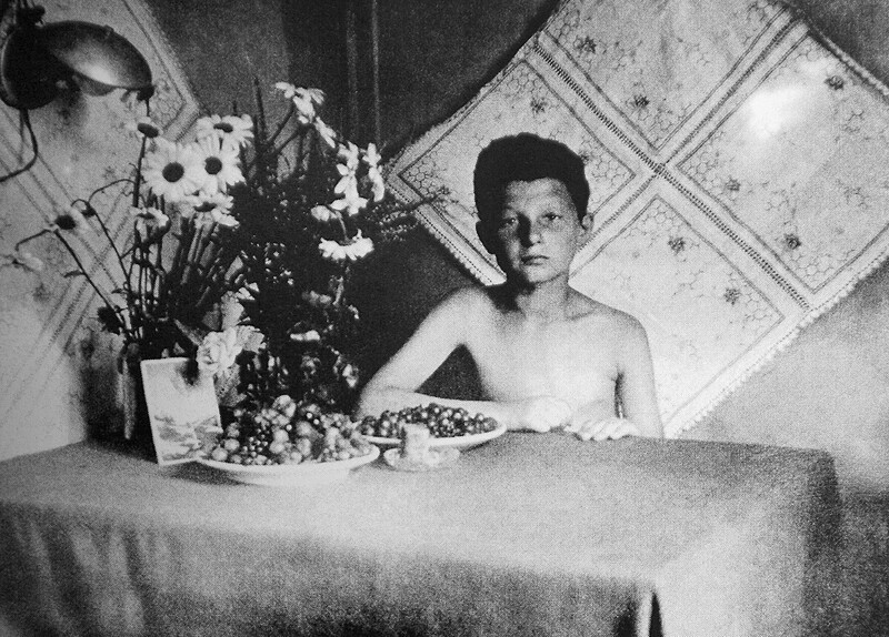 Алекс Курзем: еврейский мальчик воспитанный нацистами