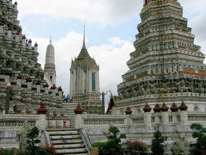 Храм утренней зари Ват Арун в Бангкоке