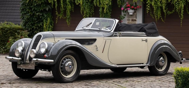 10. BMW 327 Sport Cabriolet 1940 года продан за €201,250 (20 000 000 руб.).