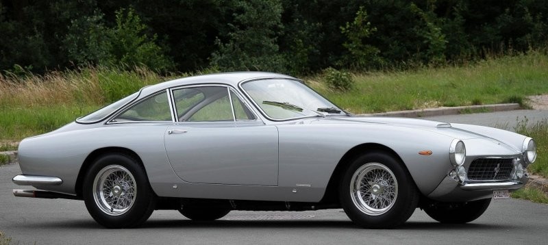 2. Ferrari 250 GT Lusso 1963 года продали за €1,782,500 (163 700 000 руб.).