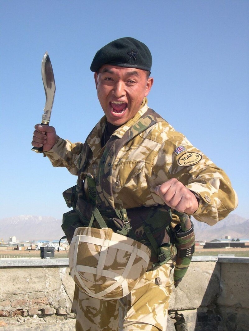 Сержант Королевских гуркхских стрелков с ножом-кукри, Афганистан