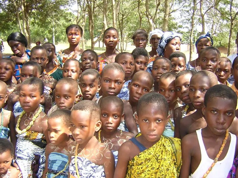 Все эти дети рождены «трокоси» при храме и без постороннего вмешательства обречены на пожизненное рабство