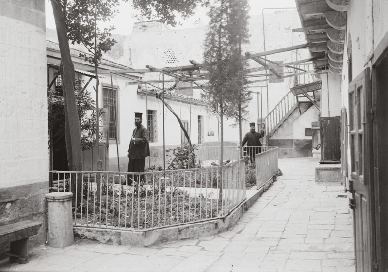 В греческом монастыре. Иерусалим, 1920 -1933.