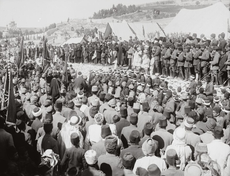 Последнее турецкое празднование Праздника Неби Муса. Иерусалим,. 1917