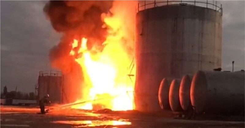 На нефтебазе в Дагестане произошел взрыв