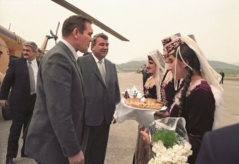 26 лет назад начался первый и, видимо, последний визит Елизаветы II в Россию