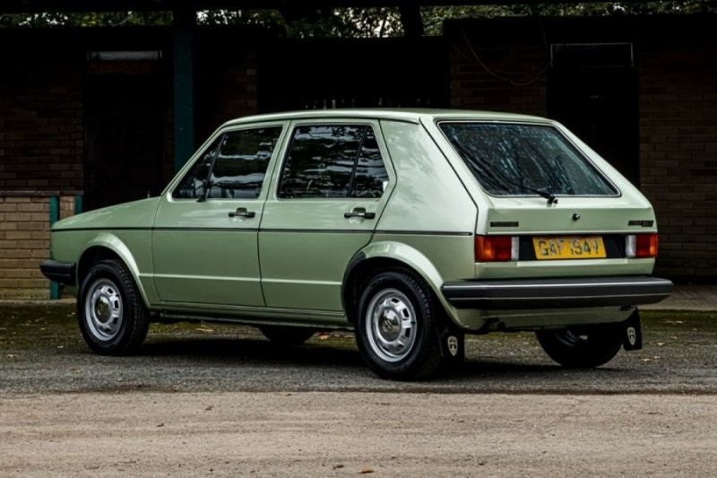 Volkswagen Golf 1980 года выпуска с минимальным пробегом выставят на торги в Великобритании