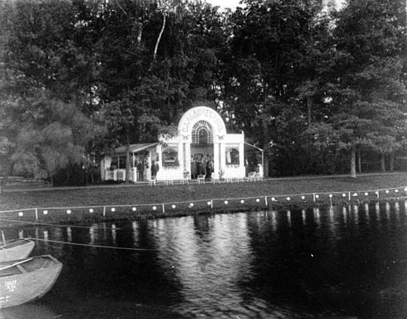 Киоск «Вальдшлесхен» у большого пруда, сентябрь 1911 г.