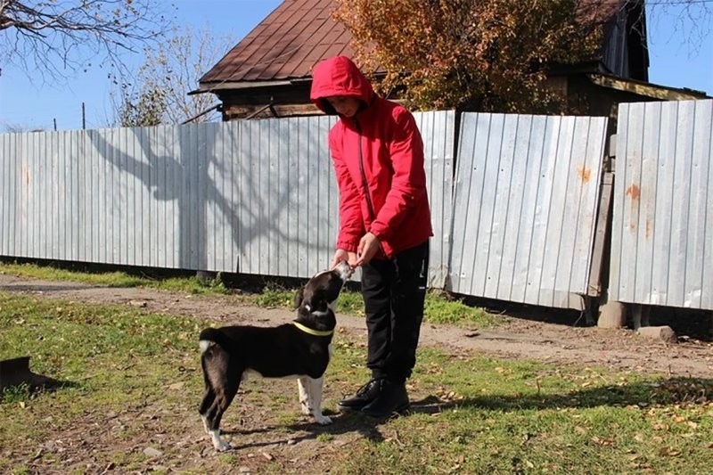 Школьник из Хабаровского края спас соседку от сожителя, который облил ее бензином и пытался сжечь