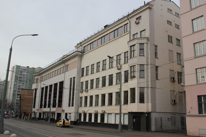 ДК МИИТ, Новосущёвский пер. 6, стр. 1 Здание было построено в 1936 году на основании распоряжения Совета Народных Комиссаров СССР как Дом культуры транспортных втузов.