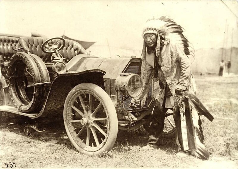 Вождь Лакоты "Железный Хвост" , 1915
