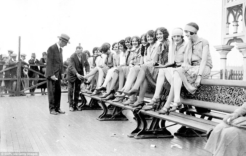 Времена, когда о женщинах судили по привлекательности их щиколоток, 1930-1953 гг