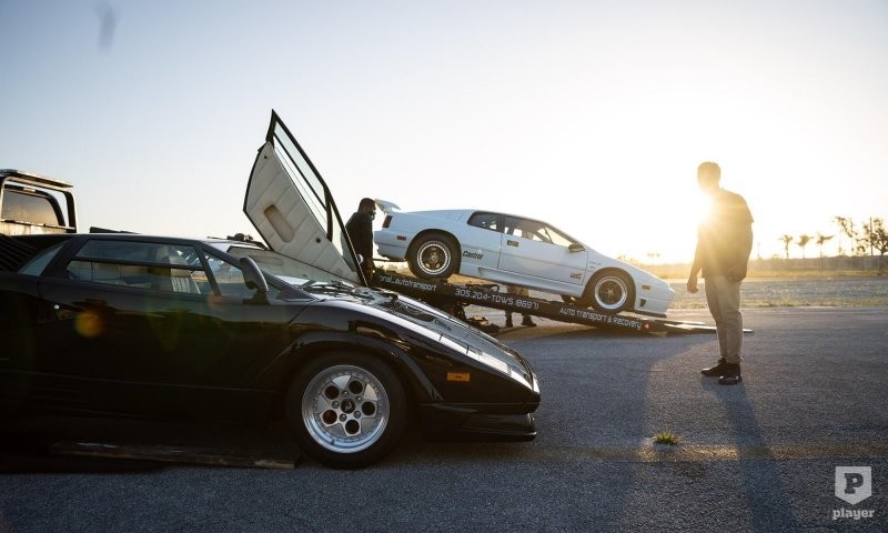 От Mercedes до Lamborghini: редкая коллекция автомобилей 80-х выставлена ​​на продажу в Майами