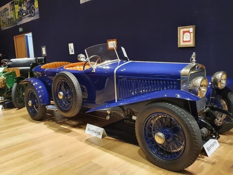 8. Delage CO2 Dual Cowl Tourer 1922 года продан за £97,750 (13 300 000 руб.).
