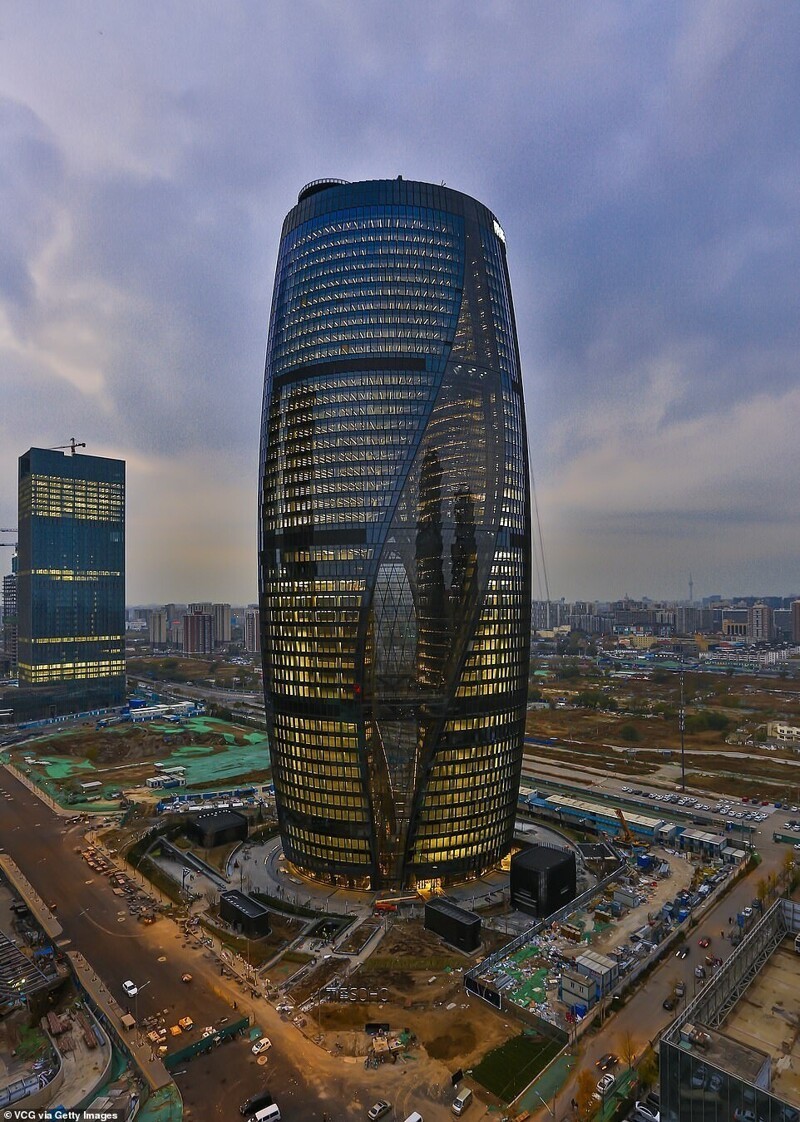 "Лахта-центр" стал лучшим небоскребом мира