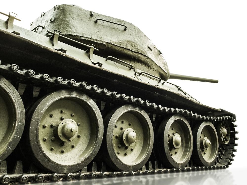 Почему танк Т-34 так называется?