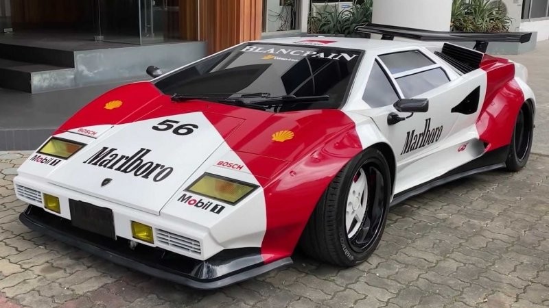 Реплика Lamborghini Countach в ливрее Marlboro из Таиланда