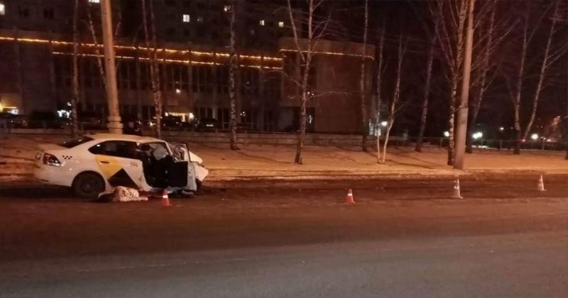Авария дня. В Кемерове таксист устроил смертельное ДТП