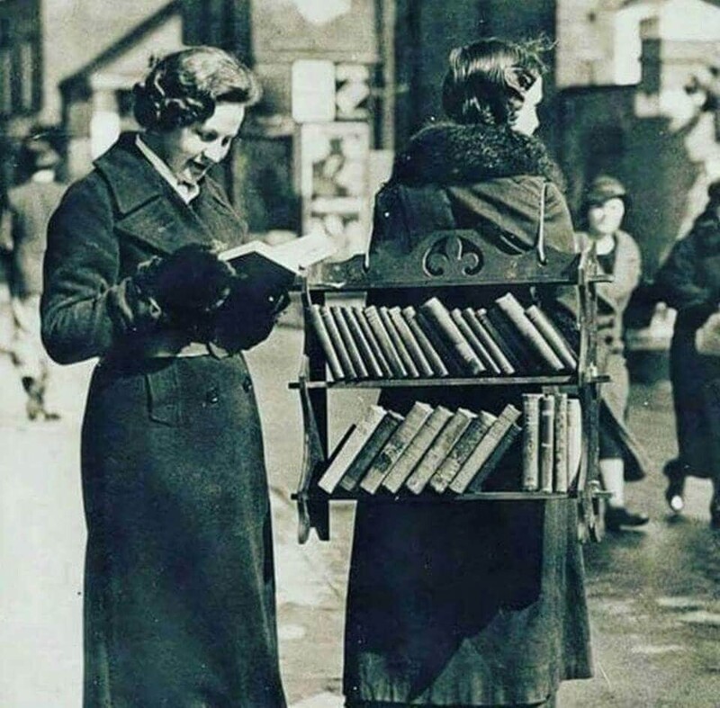 8. Ходячая библиотека. Лондон, 1930-е годы