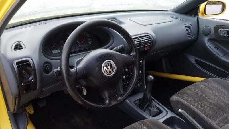 Заднеприводная Honda Integra с двигателем от Volkswagen в багажнике