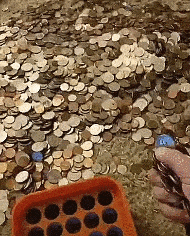 Приспособа для сортировки мелочи Приспособа для сортировки мелочи