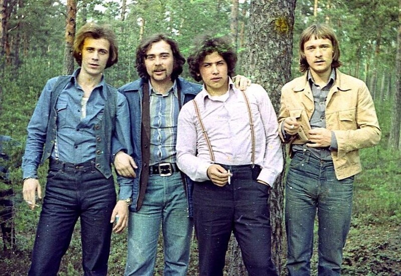 Солист Николай Расторгуев и другие участники группы «Шестеро молодых», 1979 год, СССР