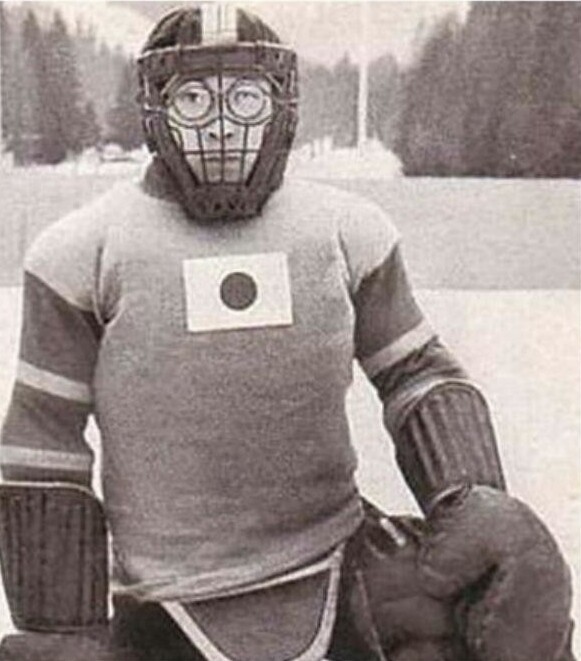Хоккейная маска вратаря