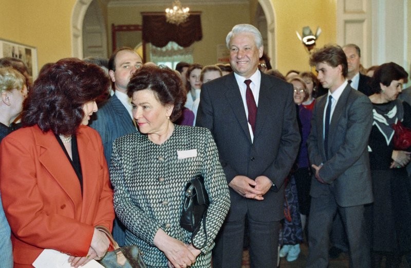 1992. 26 апреля. Президент России Борис Ельцин и его жена Наина на фото в Большом зале Московской консерватории